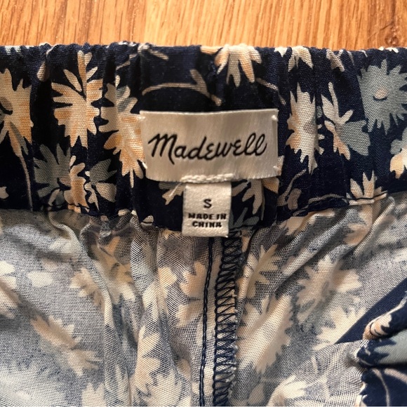 Drapey Pull-On Shorts in French Floral - Picture 7 of 10